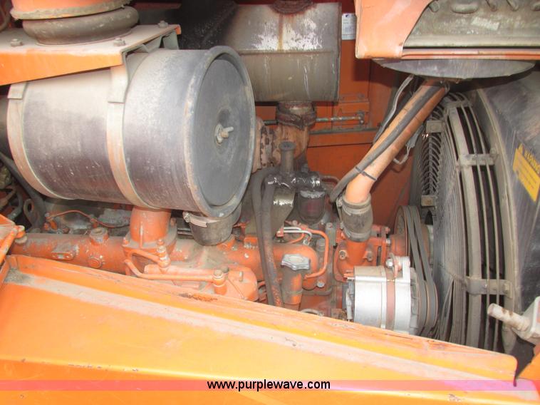 image for item H1090 1995 Fiat-Allis FD175 IT dozer