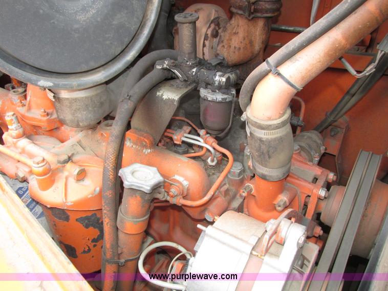 image for item H1090 1995 Fiat-Allis FD175 IT dozer