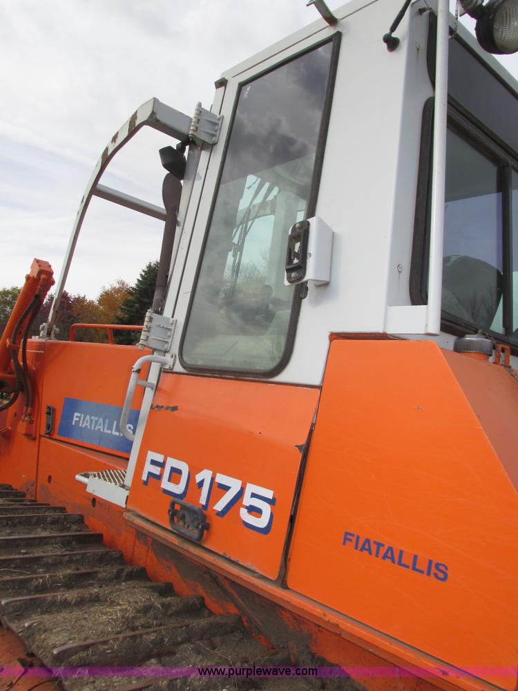 image for item H1090 1995 Fiat-Allis FD175 IT dozer