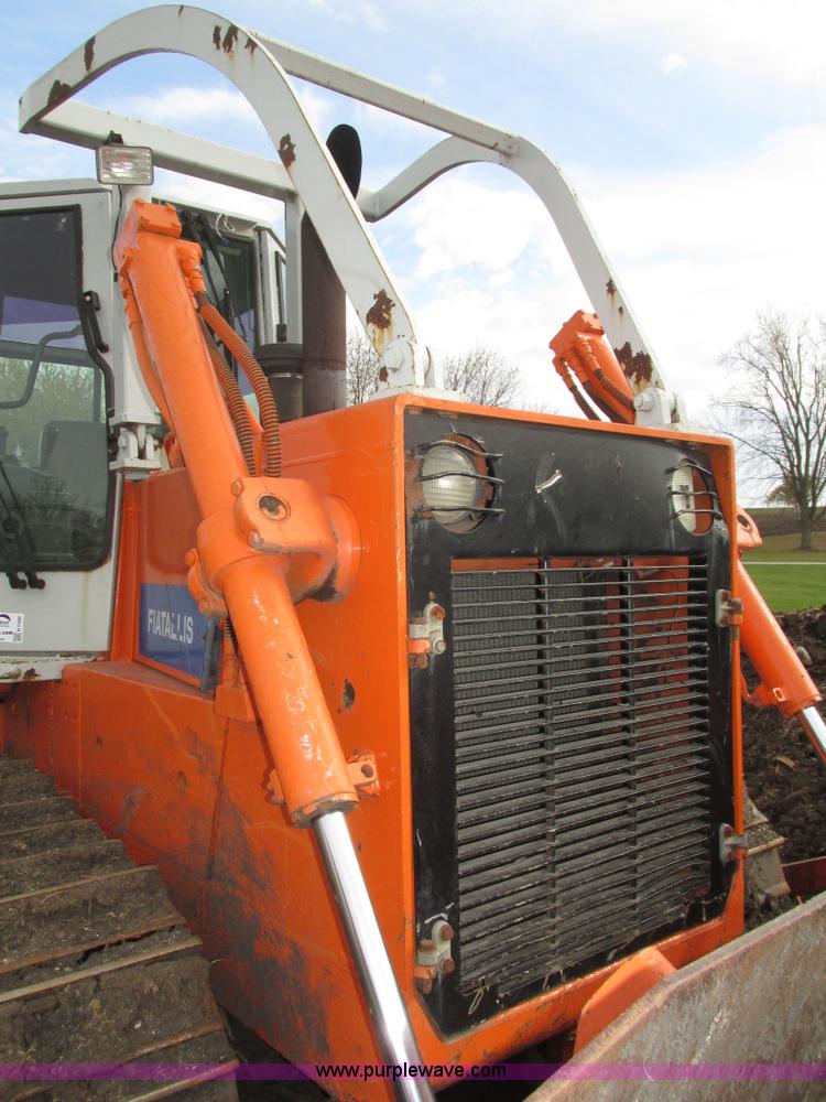 image for item H1090 1995 Fiat-Allis FD175 IT dozer
