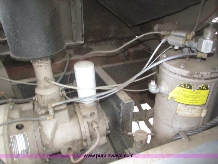 image for item H1105 1993 Leroi 2A219-178 air compressor