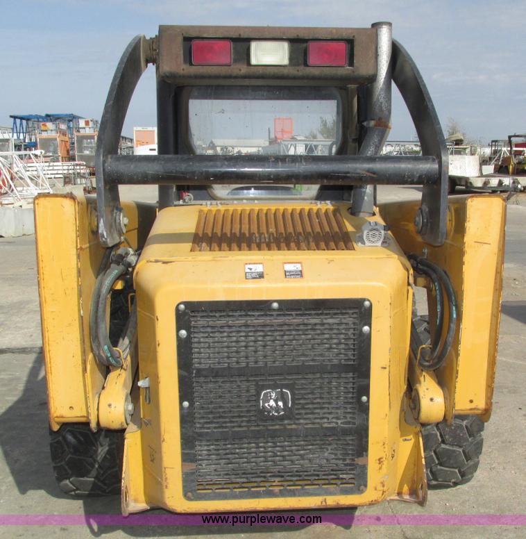 image for item H1107 2005 John Deere 317 skid steer