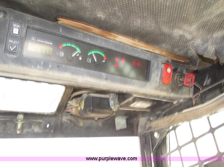 image for item H1107 2005 John Deere 317 skid steer