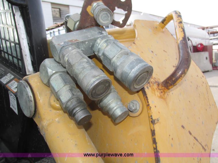 image for item H1107 2005 John Deere 317 skid steer