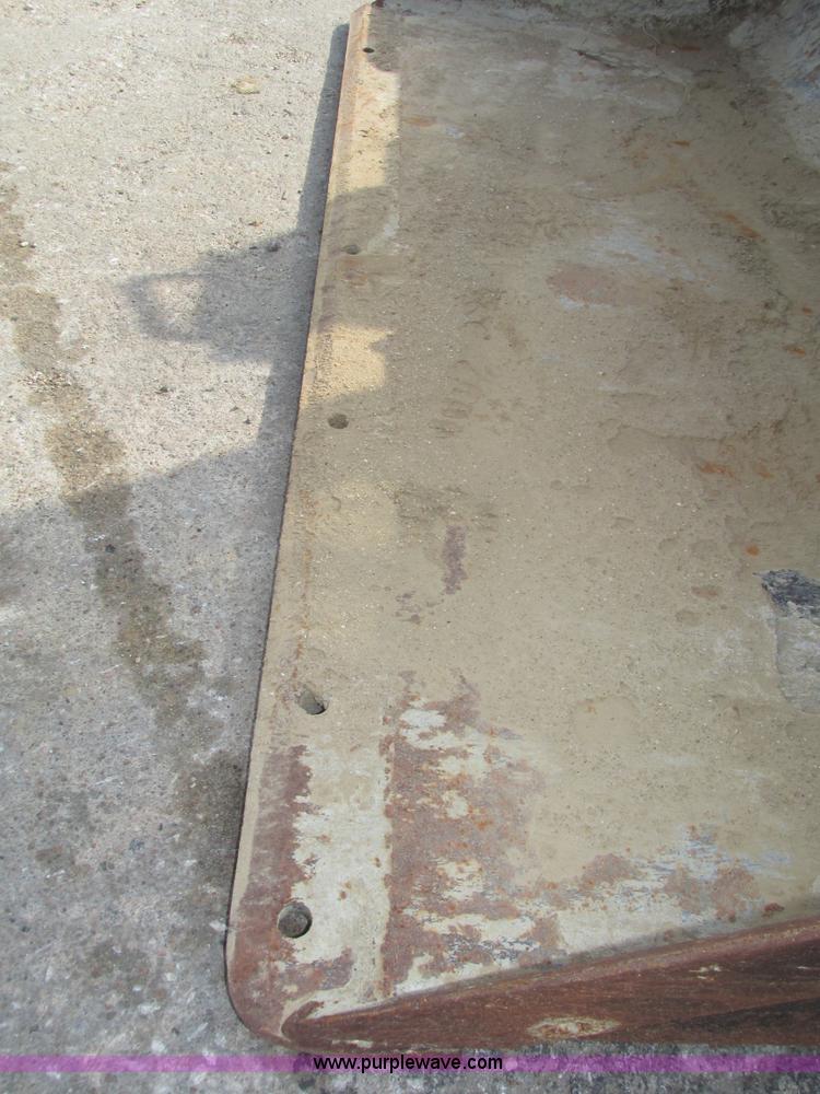 image for item H1107 2005 John Deere 317 skid steer