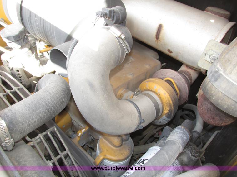 image for item H1107 2005 John Deere 317 skid steer