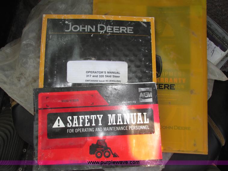 image for item H1107 2005 John Deere 317 skid steer