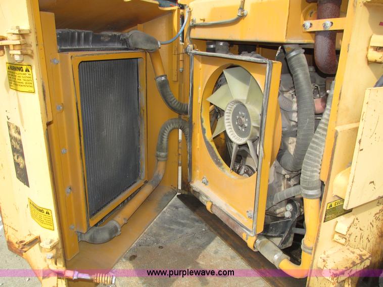 image for item H1108 Hydra-mac 2650 skid steer