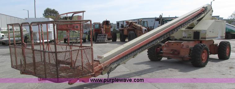 image for item H1109 JLG 80HX boom lift