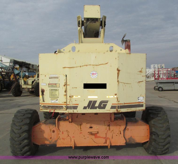 image for item H1109 JLG 80HX boom lift