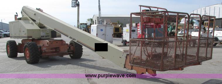 image for item H1109 JLG 80HX boom lift