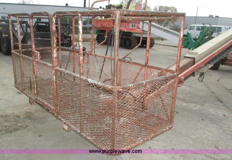 image for item H1109 JLG 80HX boom lift