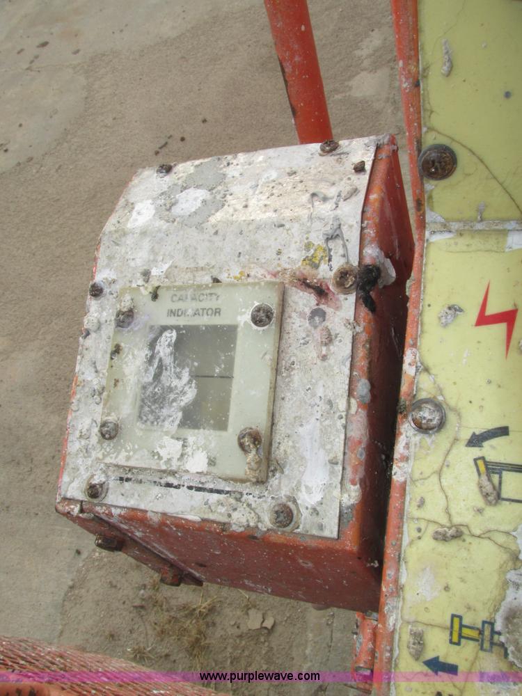 image for item H1109 JLG 80HX boom lift