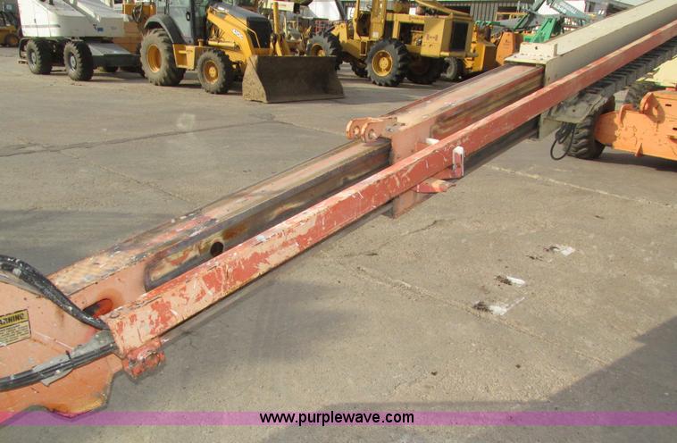 image for item H1109 JLG 80HX boom lift