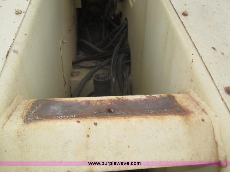 image for item H1109 JLG 80HX boom lift