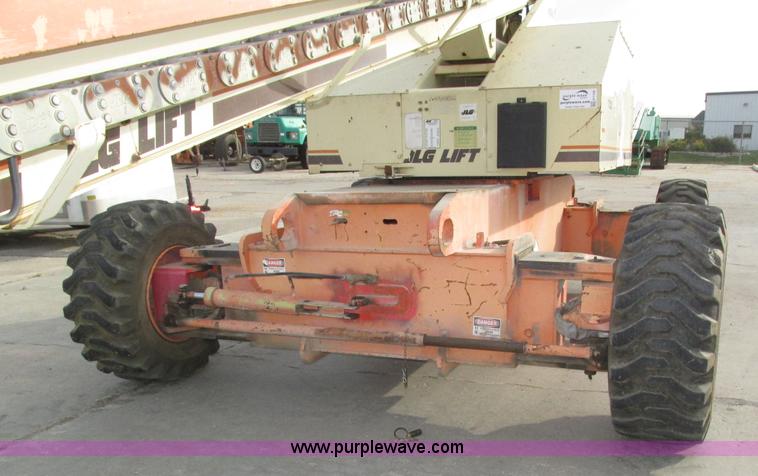 image for item H1109 JLG 80HX boom lift