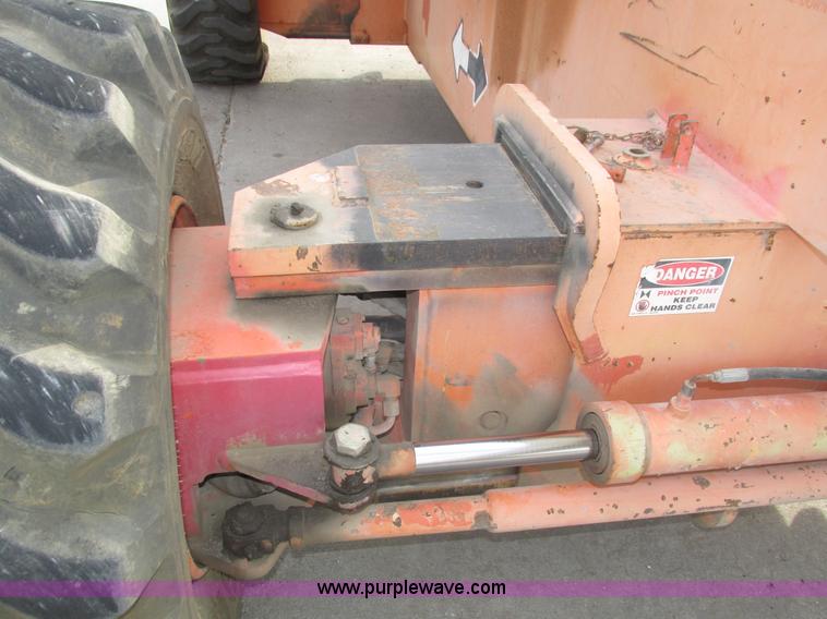 image for item H1109 JLG 80HX boom lift