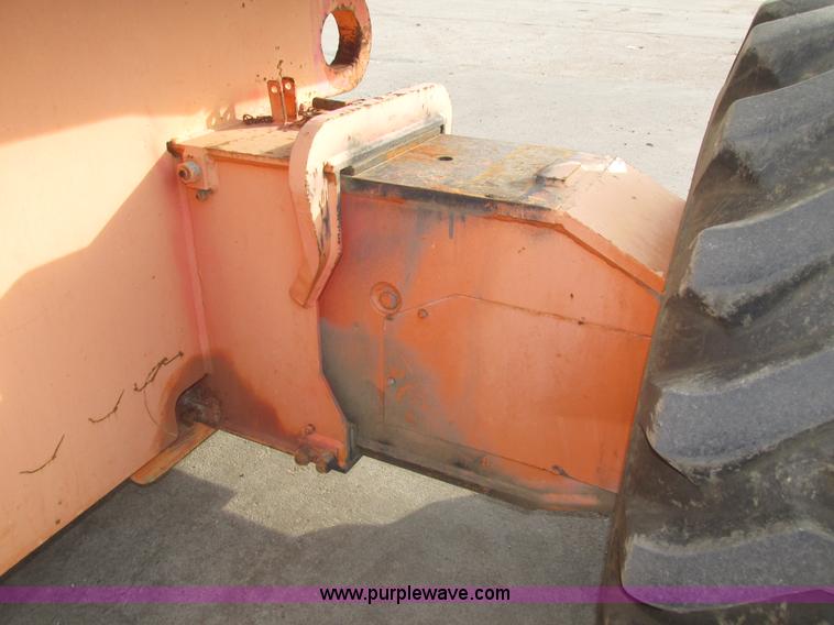 image for item H1109 JLG 80HX boom lift