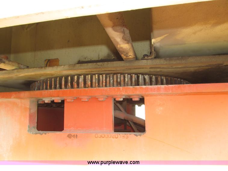 image for item H1109 JLG 80HX boom lift