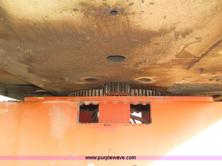 image for item H1109 JLG 80HX boom lift