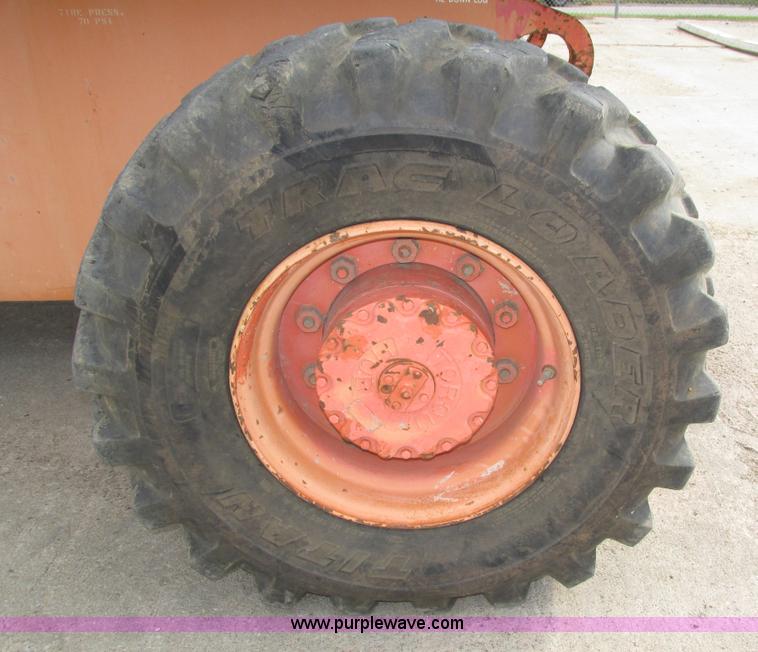 image for item H1109 JLG 80HX boom lift