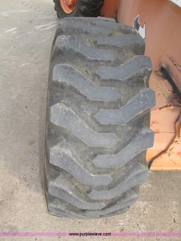 image for item H1109 JLG 80HX boom lift