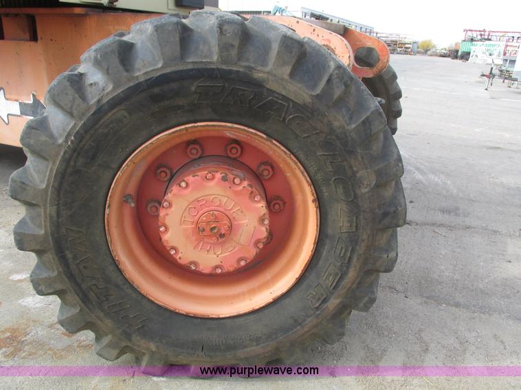 image for item H1109 JLG 80HX boom lift