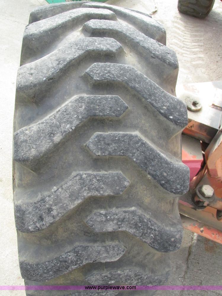 image for item H1109 JLG 80HX boom lift