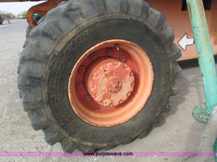 image for item H1109 JLG 80HX boom lift