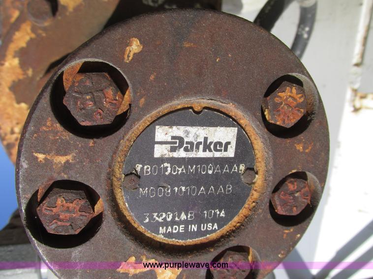 image for item H1112 2002 Altec utility bed with boom