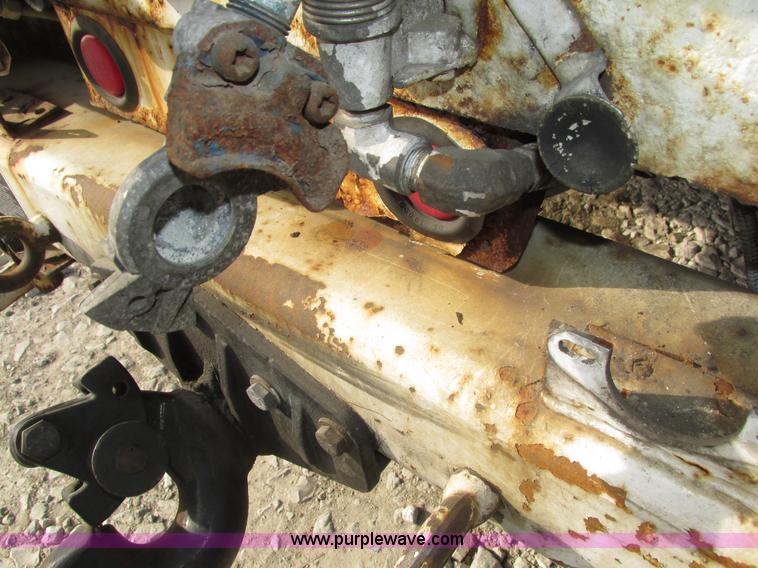 image for item H1112 2002 Altec utility bed with boom