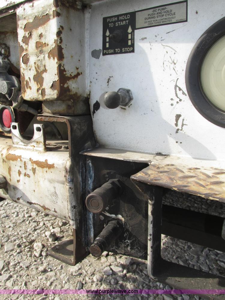 image for item H1112 2002 Altec utility bed with boom