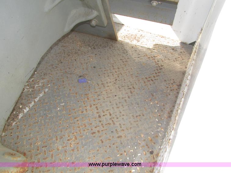 image for item H1112 2002 Altec utility bed with boom