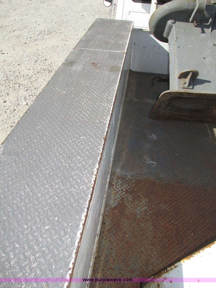 image for item H1112 2002 Altec utility bed with boom