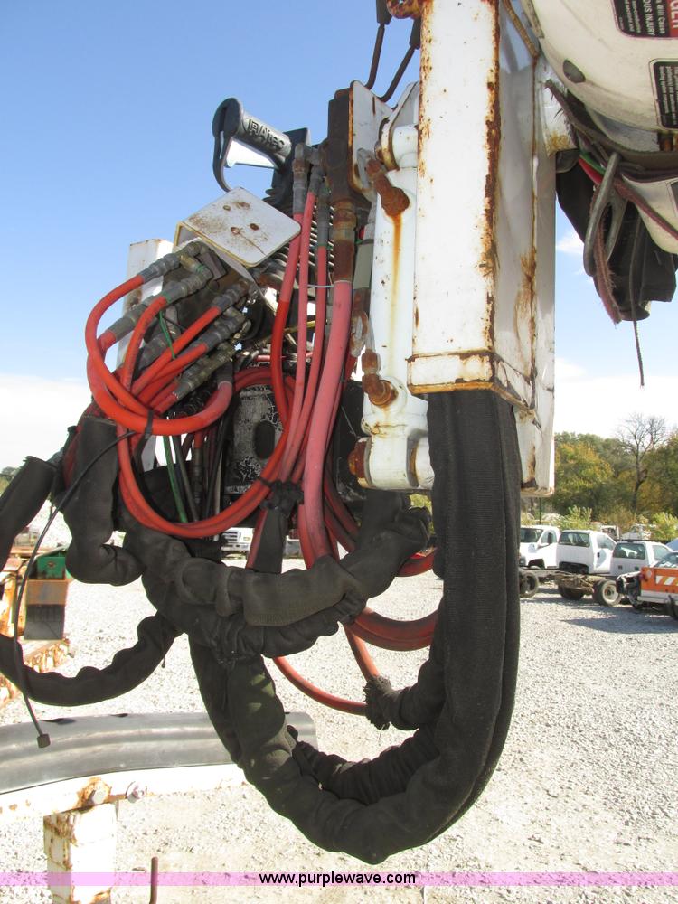 image for item H1112 2002 Altec utility bed with boom