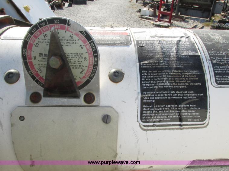 image for item H1112 2002 Altec utility bed with boom