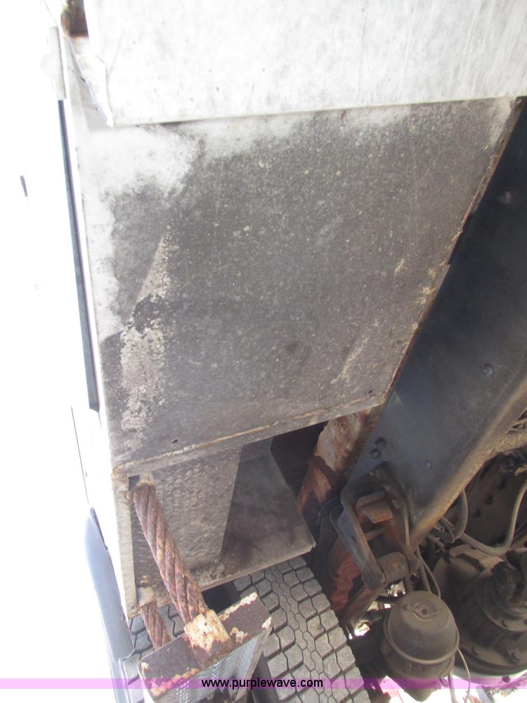 image for item H1112 2002 Altec utility bed with boom