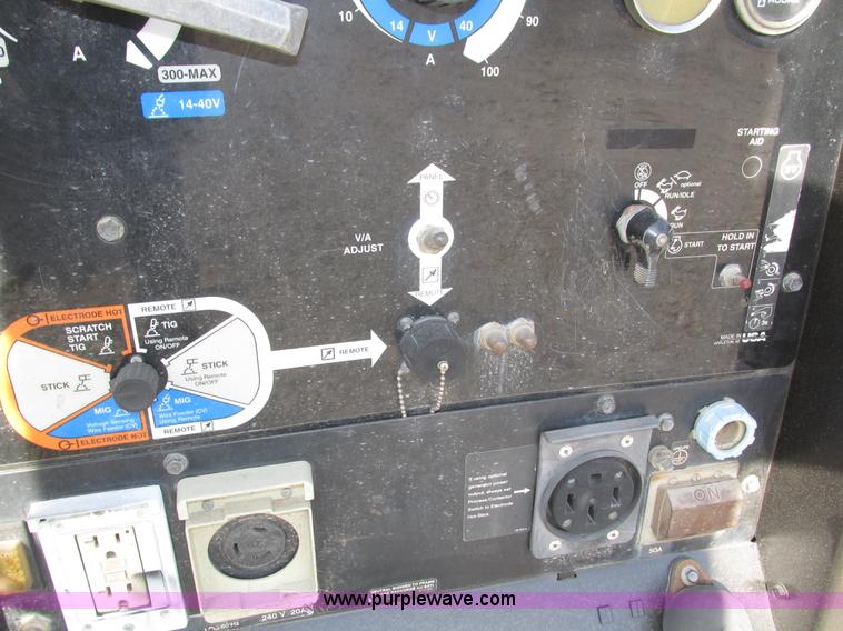 image for item H1113 Miller Big Blue 402D welder/generator