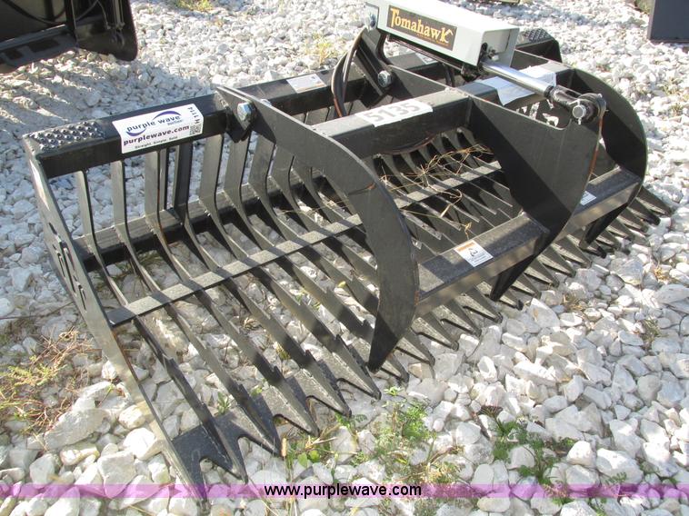 image for item H1114 Tomahawk rock grapple bucket