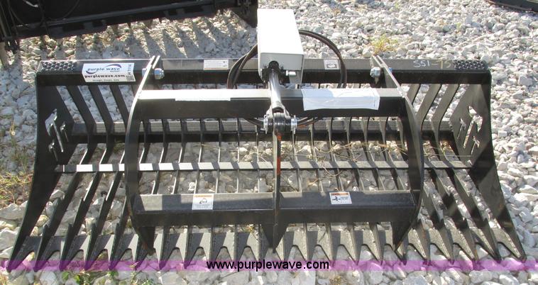 image for item H1114 Tomahawk rock grapple bucket