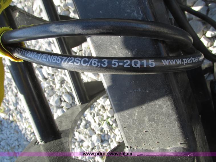 image for item H1115 Root grapple bucket