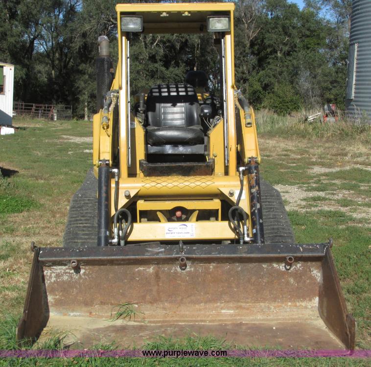 image for item H1118 1999 ASV HD4500 Posi-Track skid steer