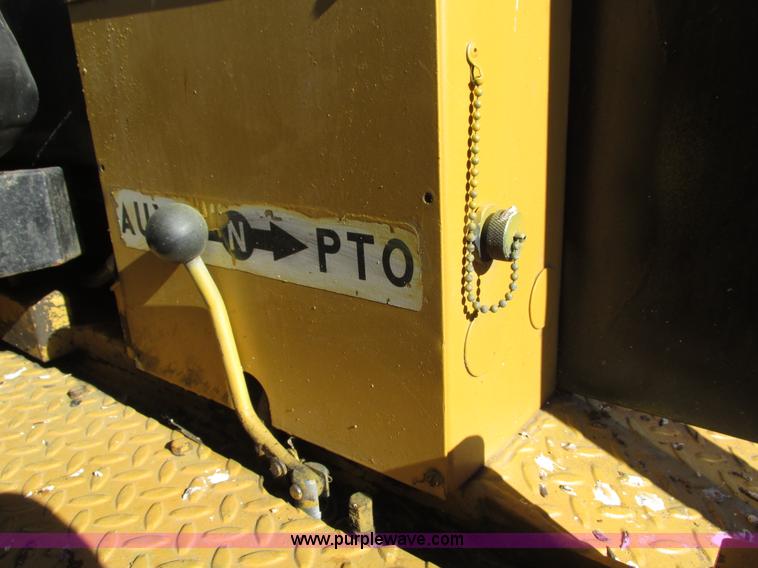 image for item H1118 1999 ASV HD4500 Posi-Track skid steer