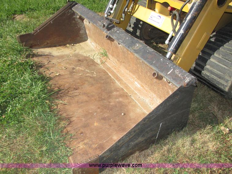 image for item H1118 1999 ASV HD4500 Posi-Track skid steer