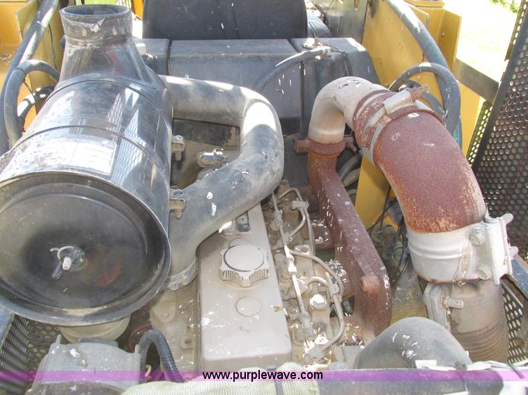 image for item H1118 1999 ASV HD4500 Posi-Track skid steer