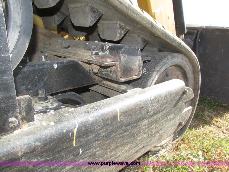 image for item H1118 1999 ASV HD4500 Posi-Track skid steer