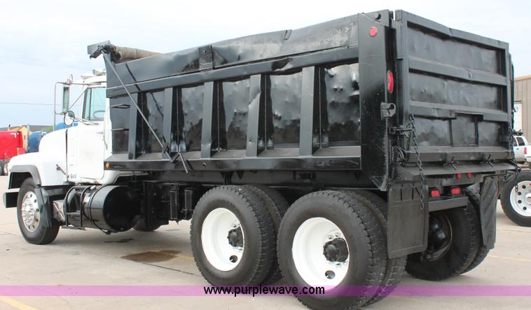 image for item H8086 1998 Mack RD688S dump truck