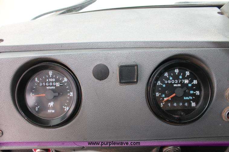 image for item H8086 1998 Mack RD688S dump truck