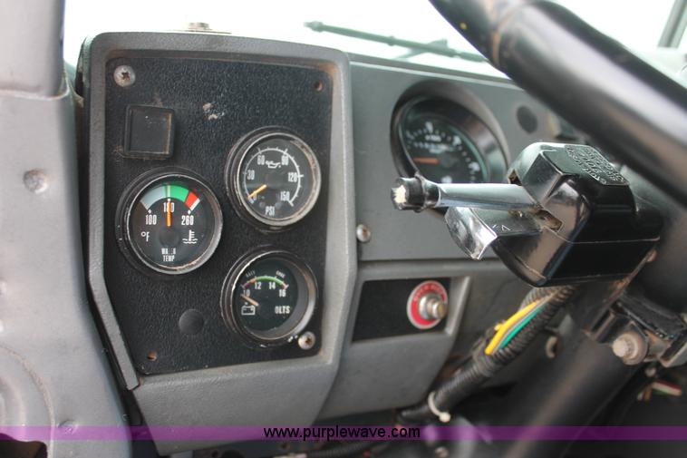 image for item H8086 1998 Mack RD688S dump truck