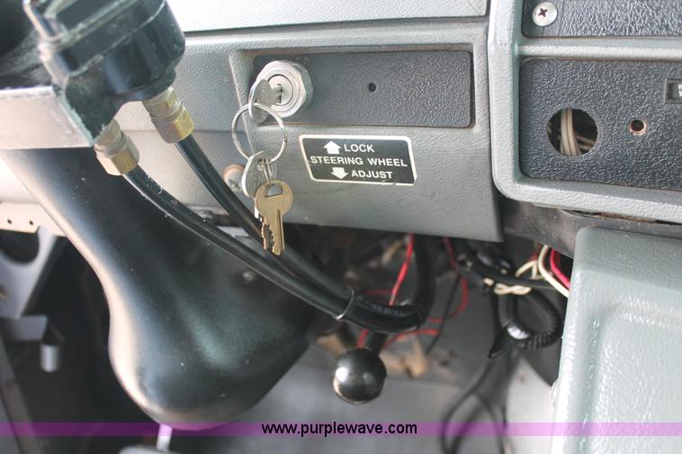 image for item H8086 1998 Mack RD688S dump truck